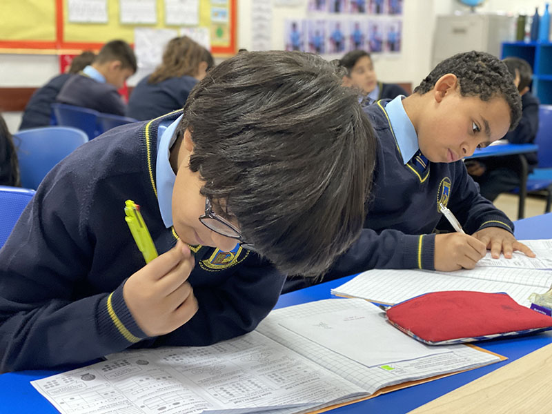 Primary school students at The ENGLISH Academy